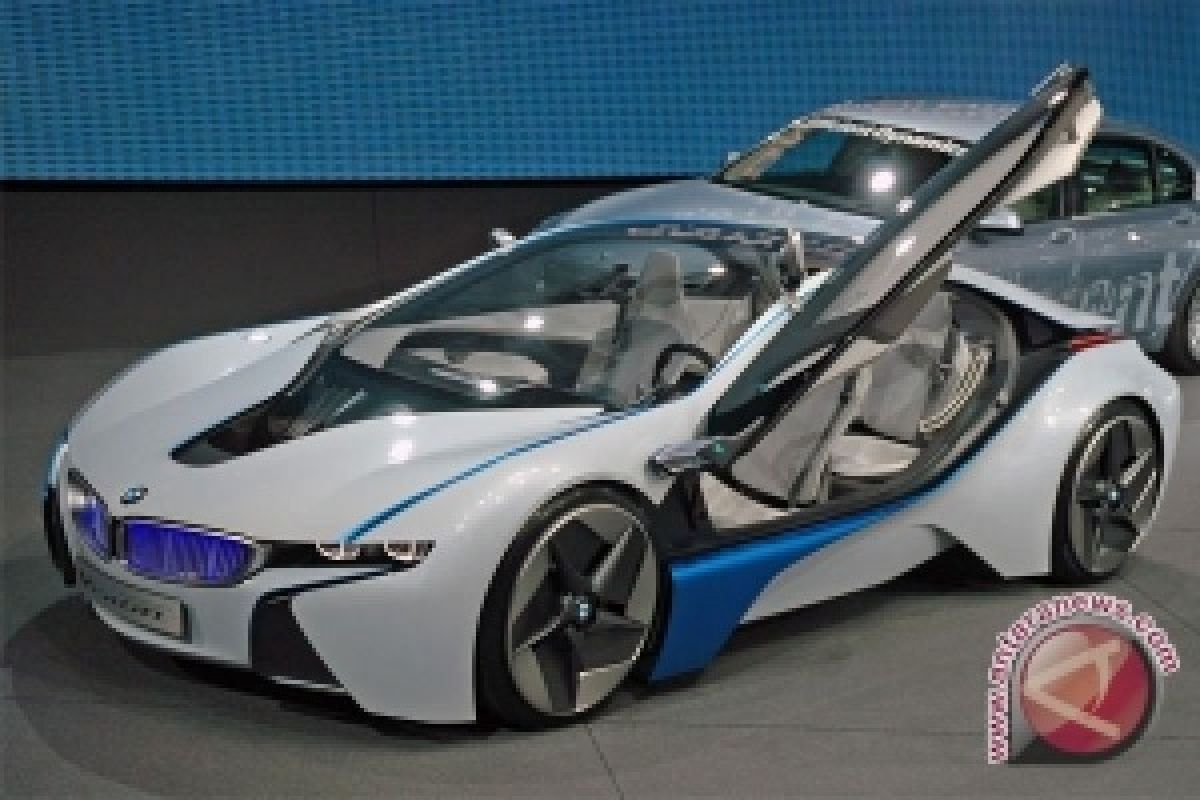 BMW i8 Raih Gelar "Mobil Konsep Tahun Ini"