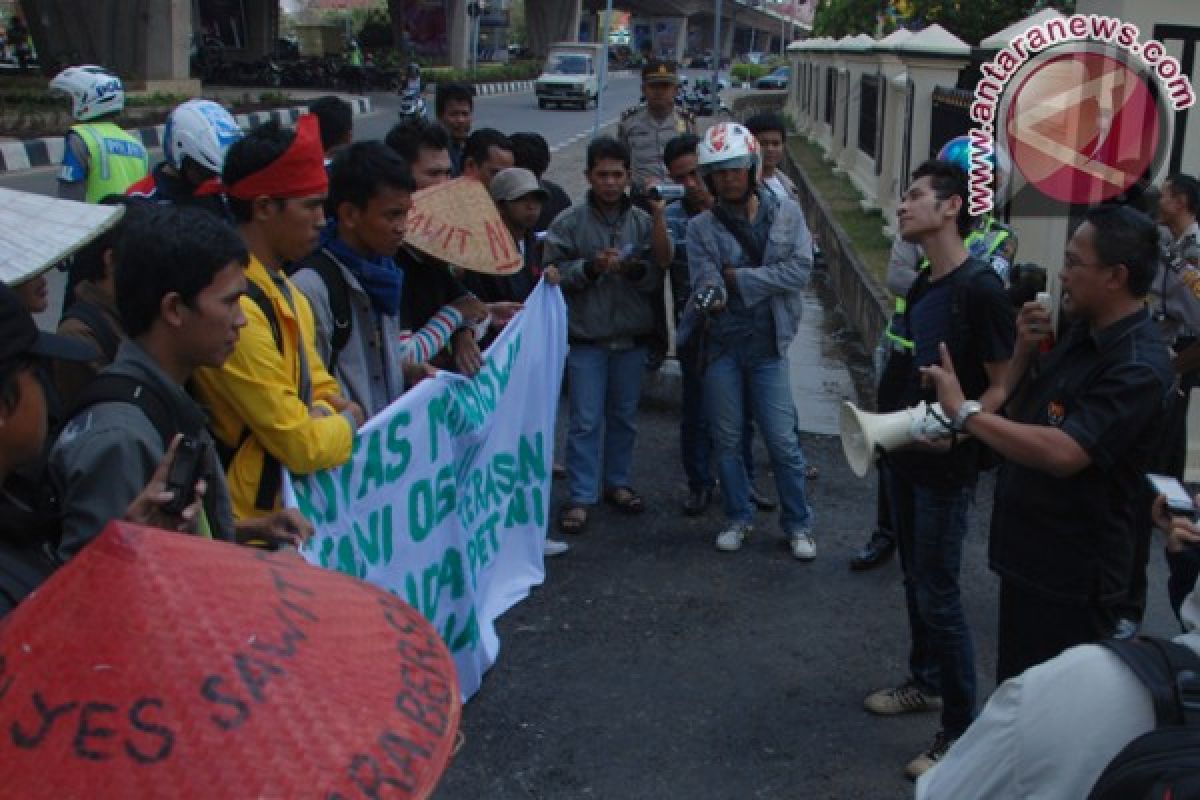 Demo mahasiswa