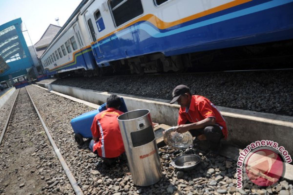 Perawatan Stasiun KA