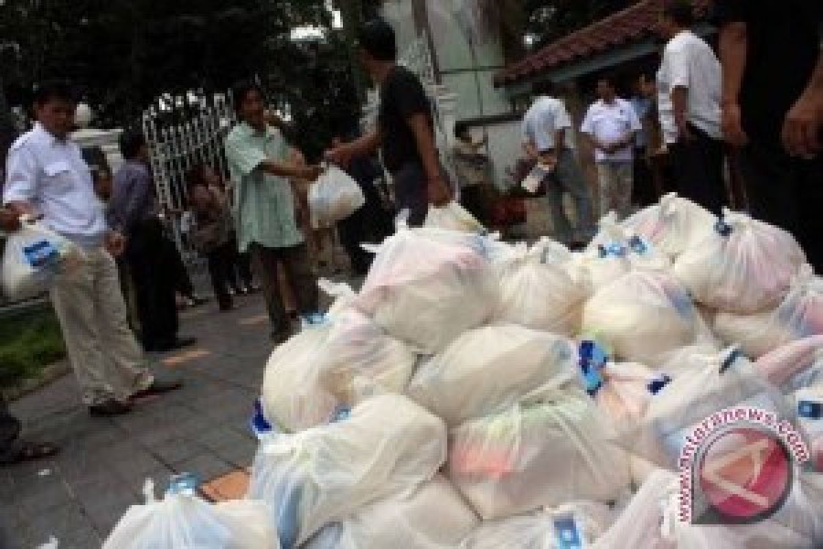 5.200 Paket Sembako Murah