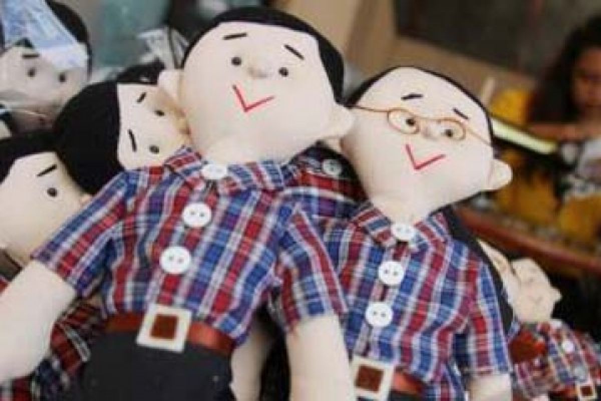 Boneka Jokowi-Ahok Mulai Diproduksi Massal