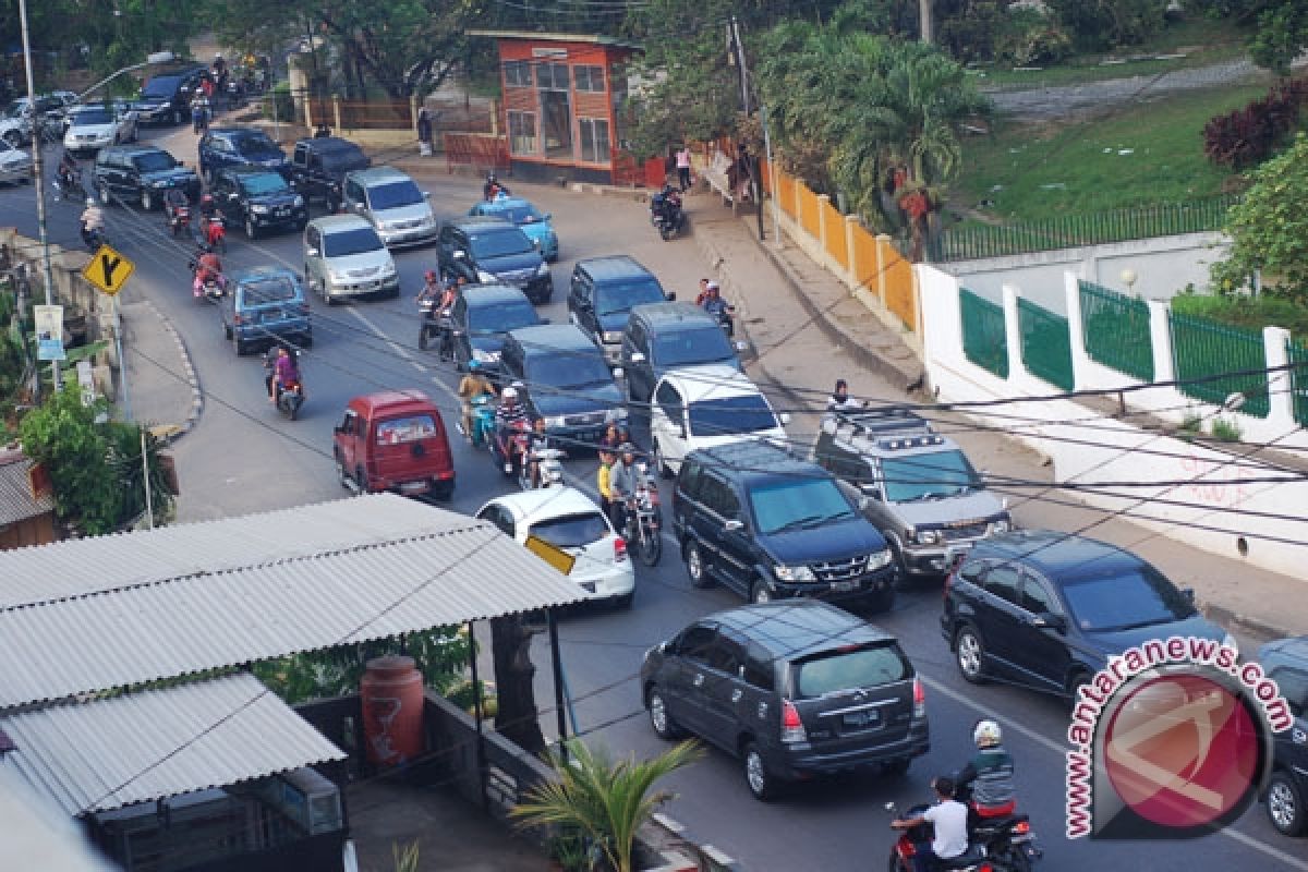 Arus balik kendaraan Jalintim Sekayu mulai ramai