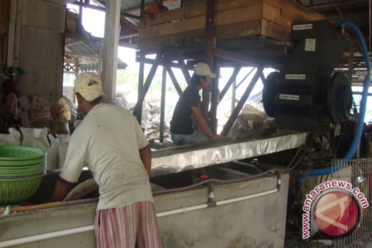 Karang Taruna Bontang Lestari Olah Limbah Plastik 