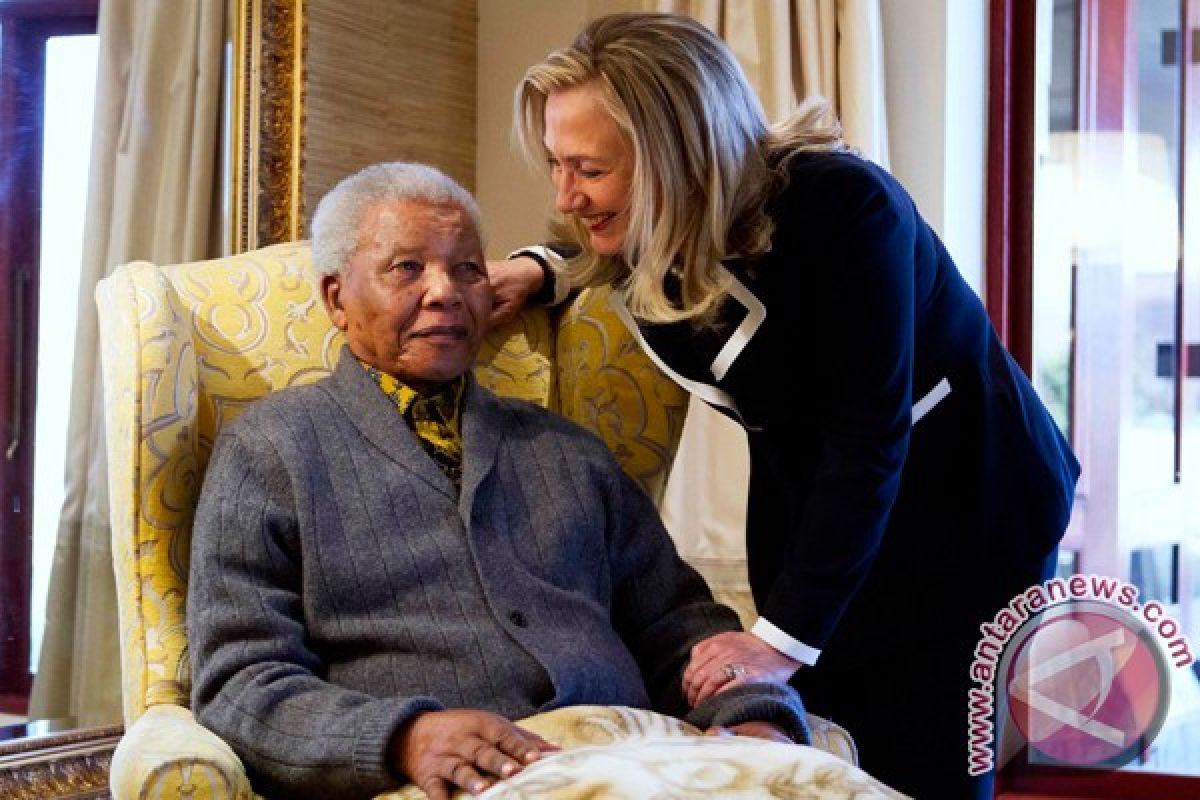 Mandela "tidak dalam bahaya", semua parpol satukan doa bagi kesembuhannya