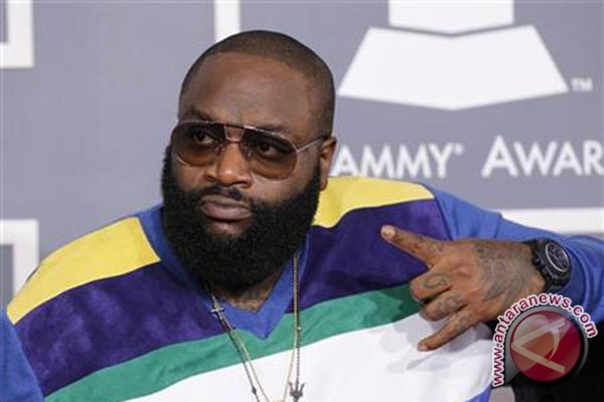 Penyanyi rap, Rick Ross raih posisi puncak tangga album Billboard 200