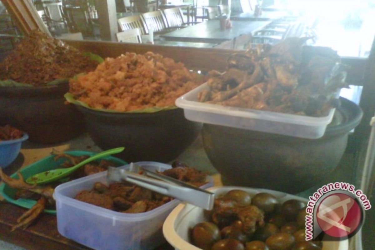 Produsen gudeg Wijilan tingkatkan produksi hadapi Lebaran