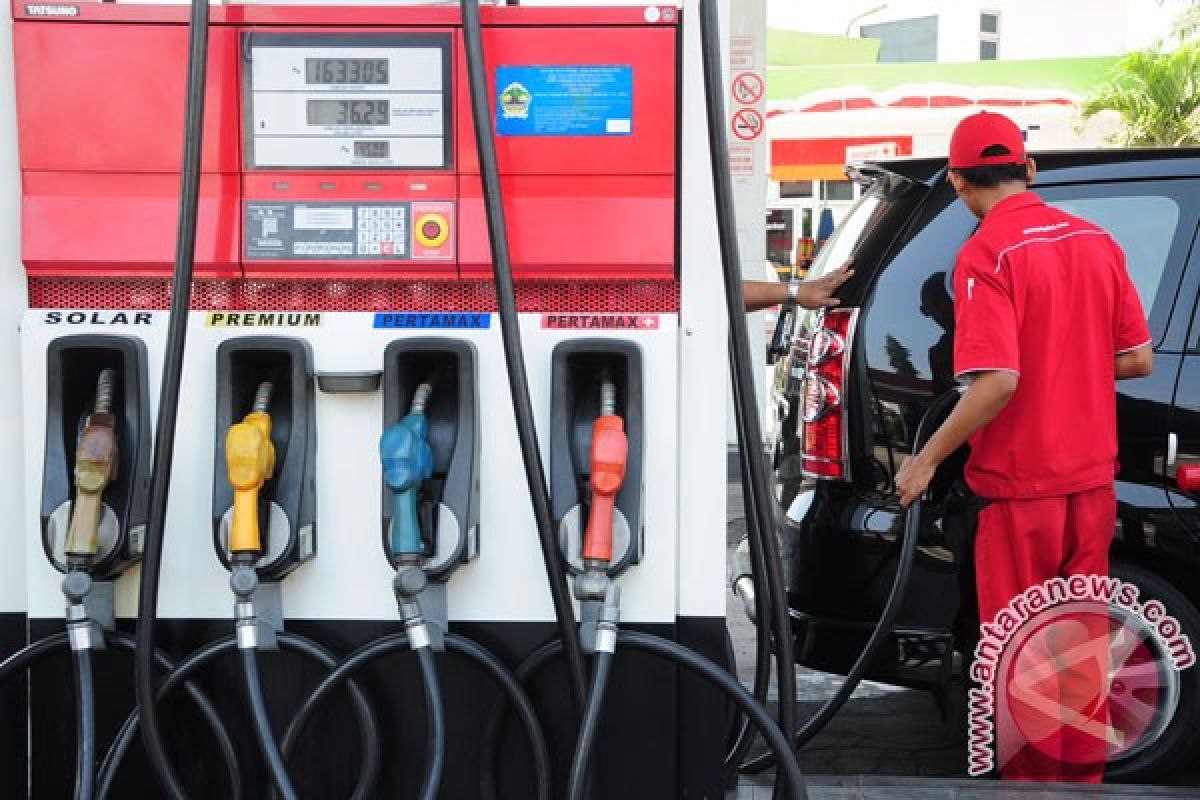 Indonesian government seeking gradual rise in subsidized fuel prices