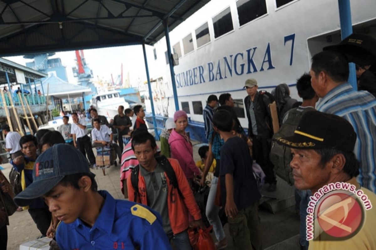 Arus mudik di pelabuhan Pangkalbalam-Belitung meningkat