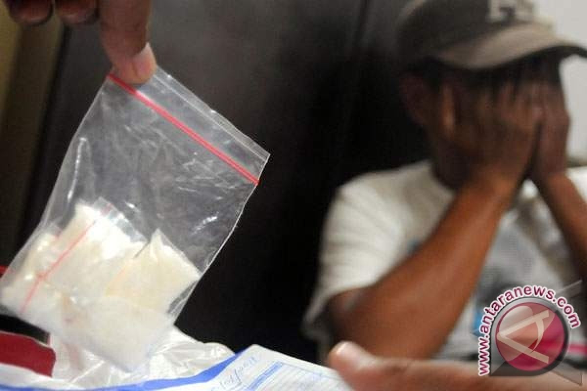Nyamar Jadi Pecandu, Polisi Tangkap Bandar Narkotika