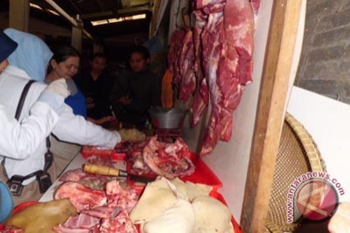 Daging sapi gelonggongan ditemukan beredar di pasar tradisional Sleman