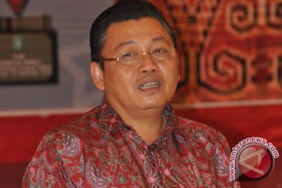 Cornelis Ajak Suku Dayak Tolak Ajaran Sesat