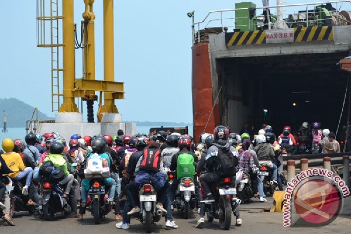 Jumlah penumpang Pelabuhan Bakauheni 31.230 orang