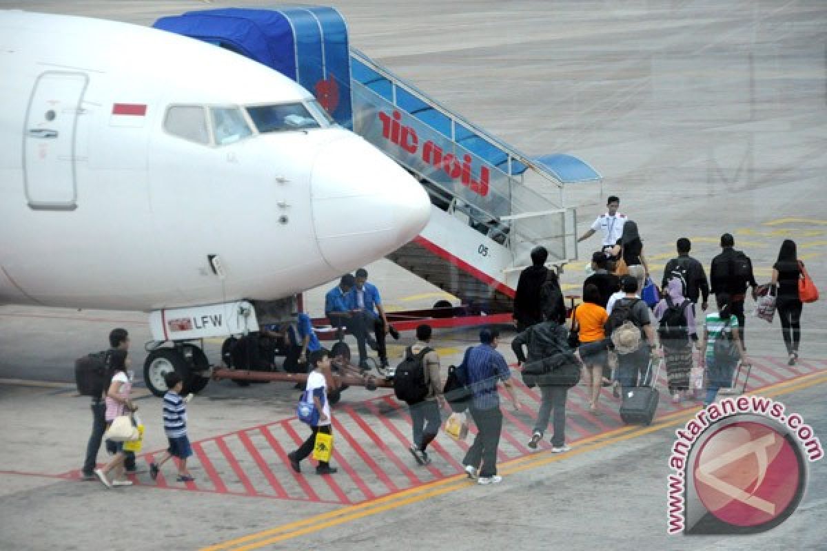 Tiket pesawat Pontianak-Jakarta sulit diperoleh