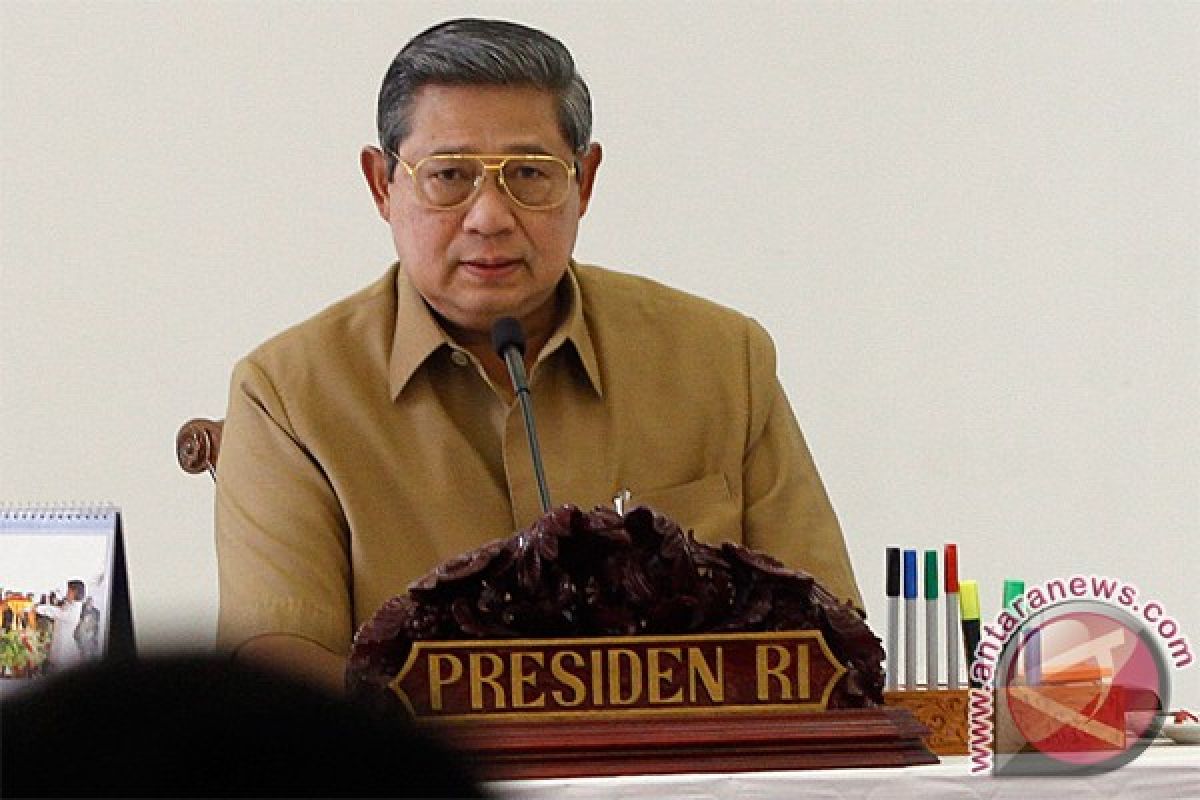 President Yudhoyono holds cabinet plenary meeting to discuss programme development