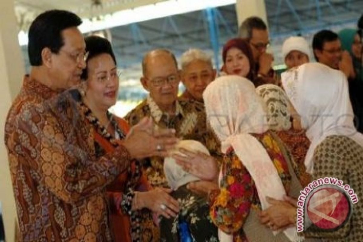 Sultan gelar "open house"  21 juni