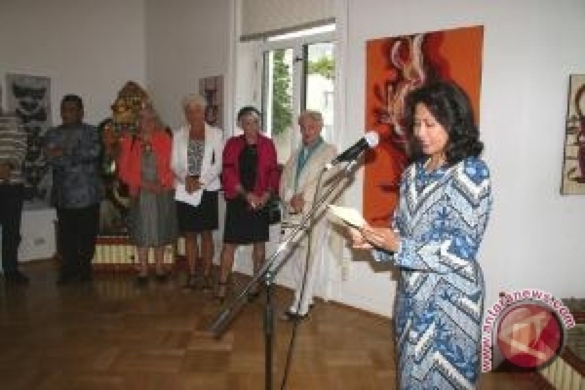 Lukisan Batik Dipamerkan di Oslo Norwegia