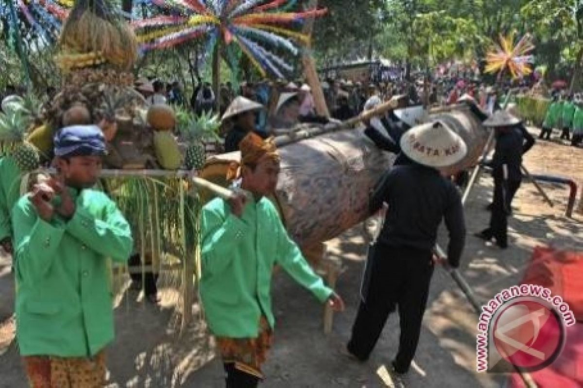 Kirab Napak Tilas Sunan Kalijaga Berlangsung Meriah