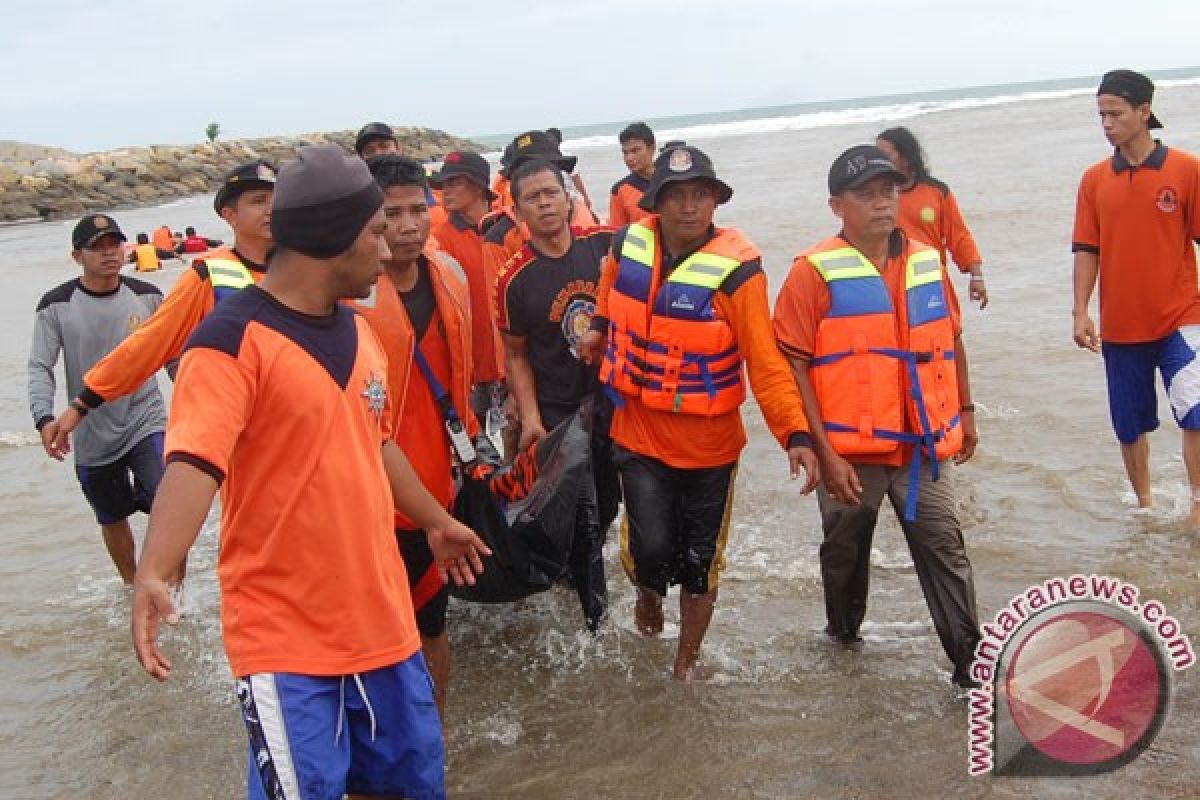 Wisatawan hilang di Pantai Ciantir Bayah Lebak ditemukan meninggal