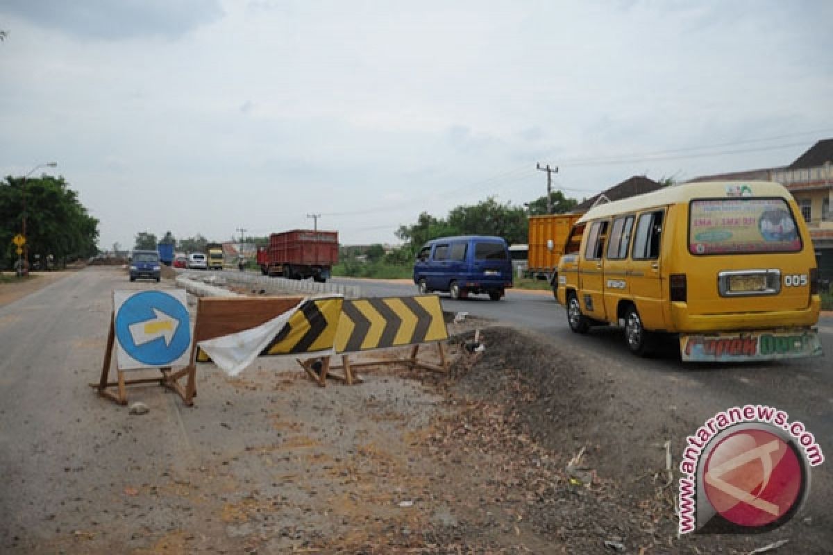 Seluruh jalan rusak di Sumsel diperbaiki bertahap 