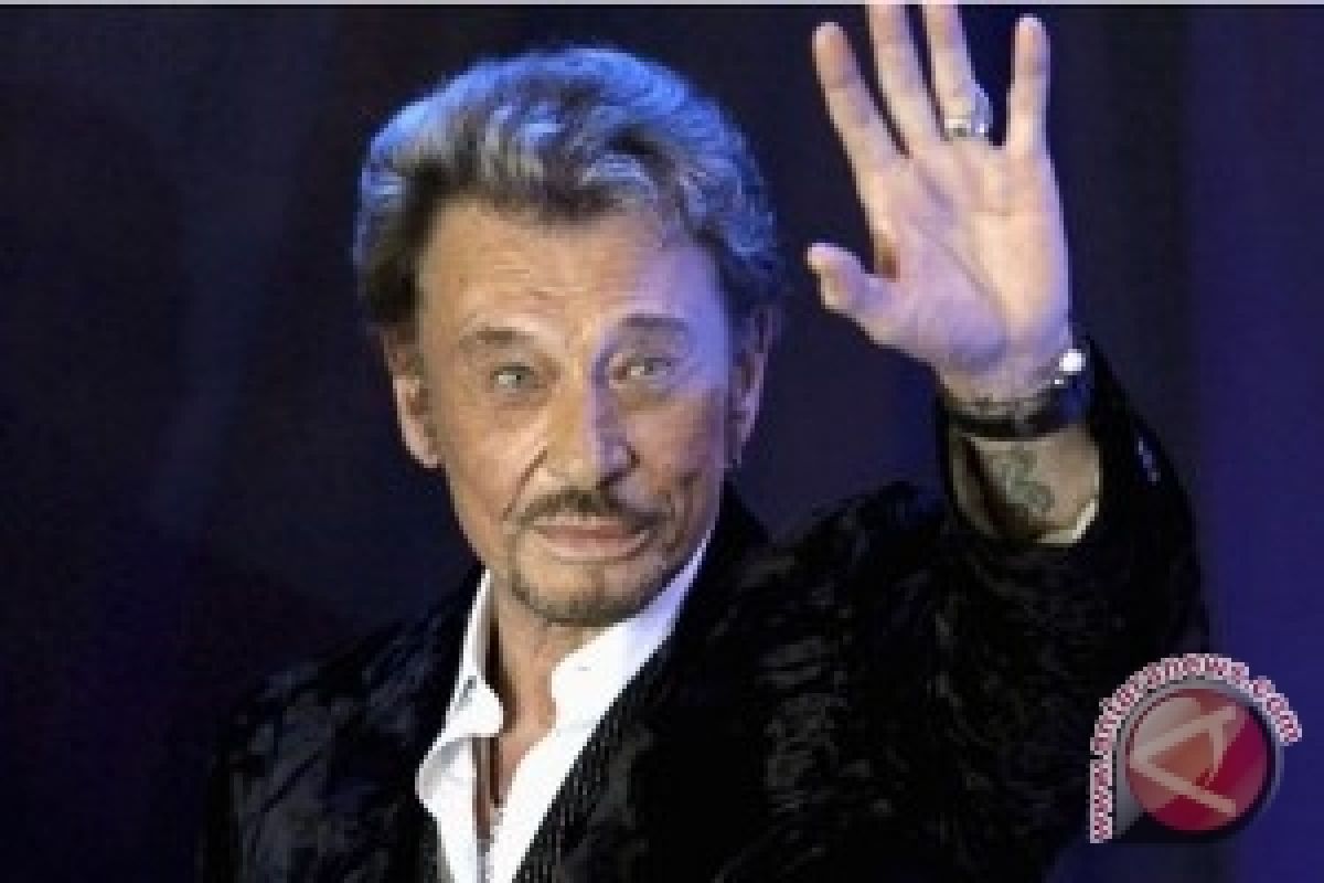 Rocker Johny Hallyday Idap Bronkitis