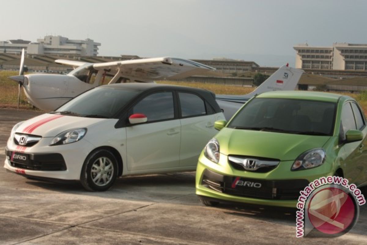 Honda tampilkan Acura NSX dan FCV Concept di NAIAS