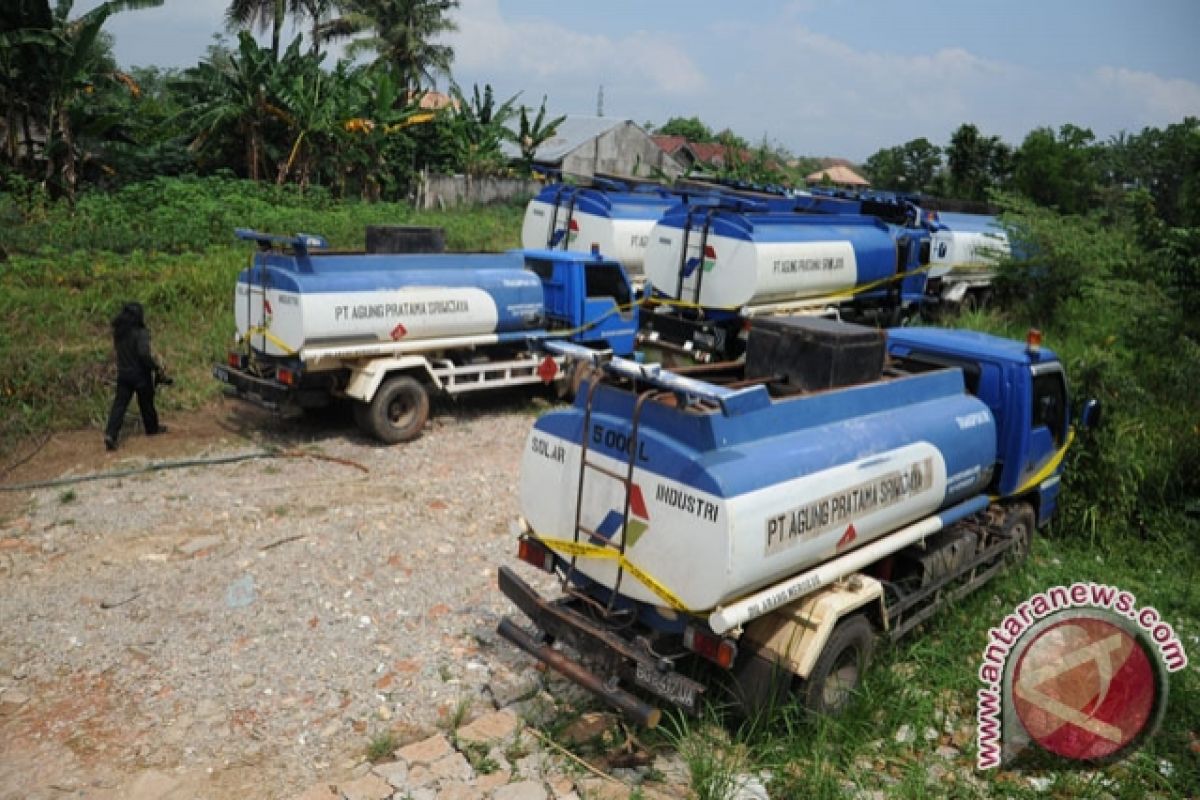 Kodam Sriwijaya temukan mobil tanki diduga angkut minyak mentah