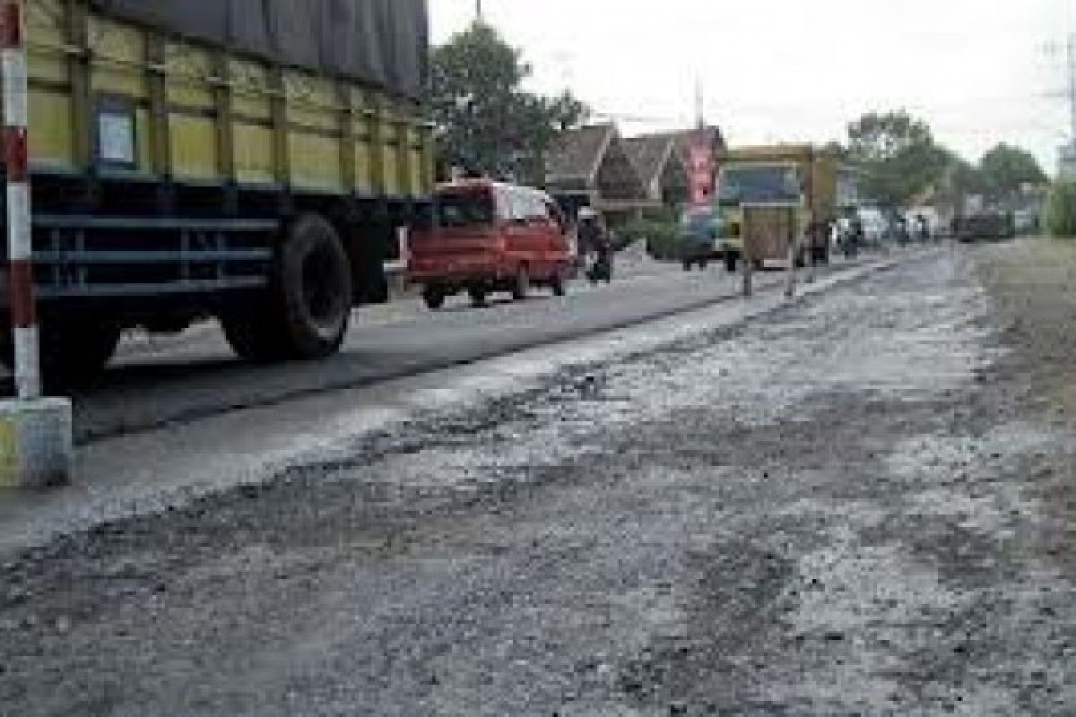 Hadapi Arus Mudik, Jalan Payaman-Sambung Diperlebar