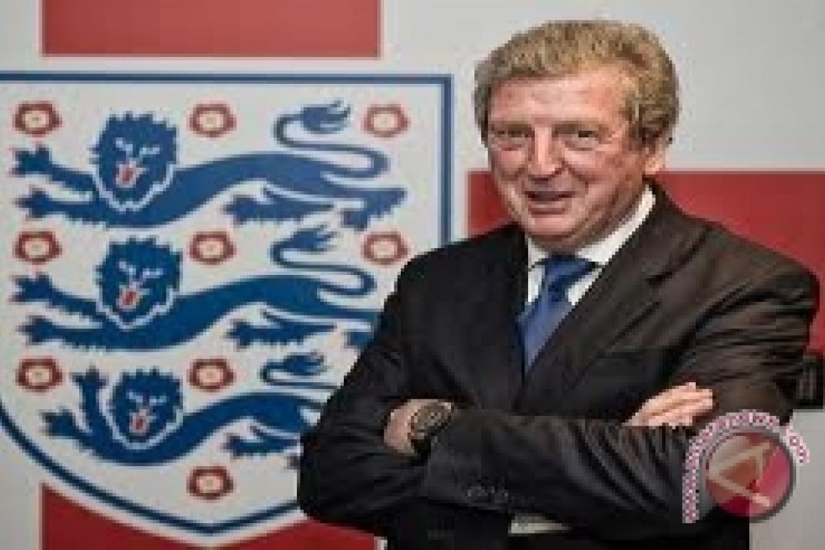 Hodgson dukung pemain-pemain tua inggris  