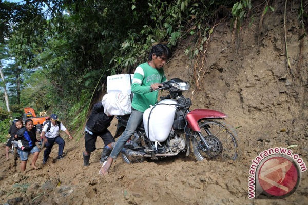 Sekolah rusak, semua siswa di Lindu, Sigi masih diliburkan