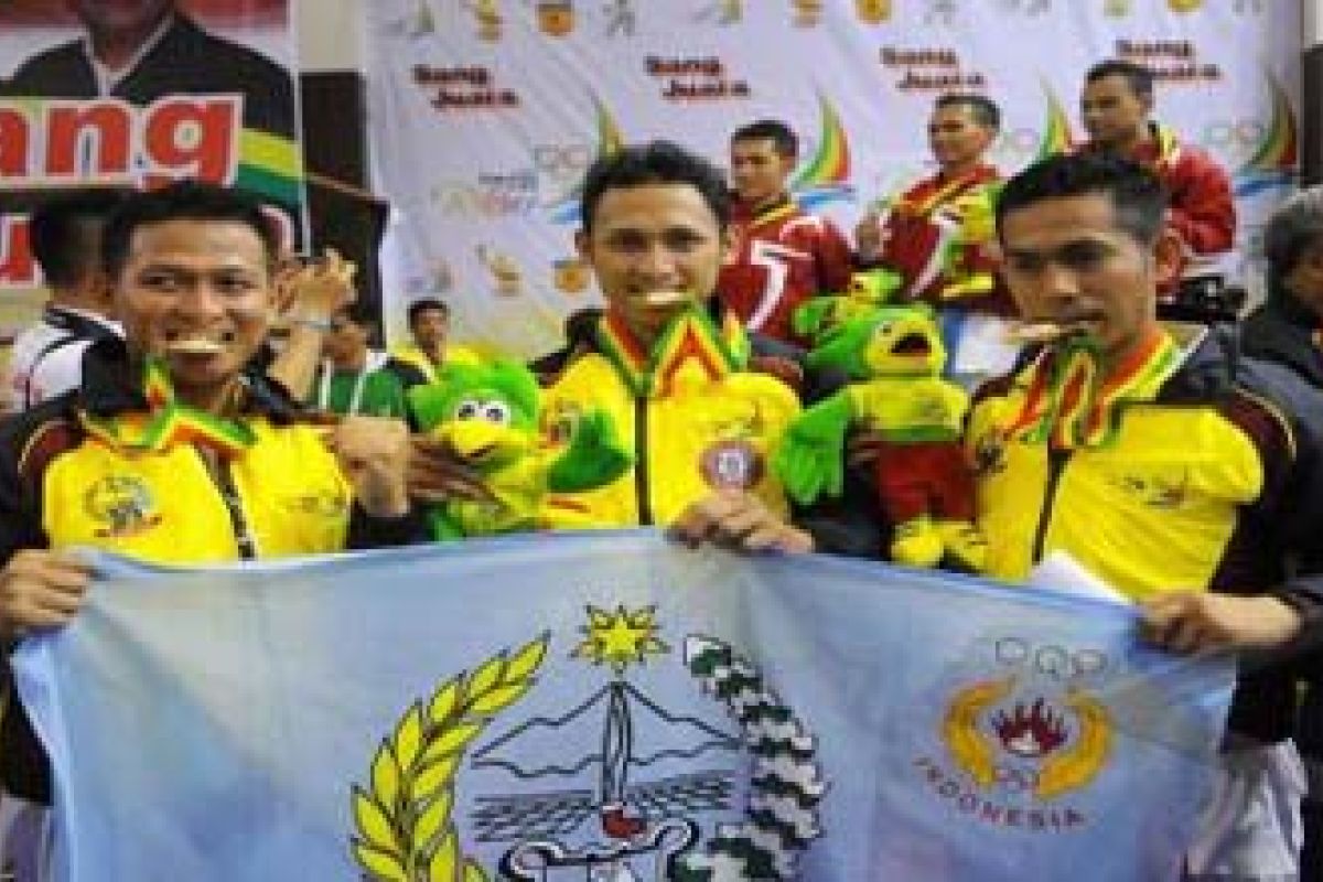 PON 2012 (Karate) - Sulsel Dominasi Kata dan Riau Emas Kumite