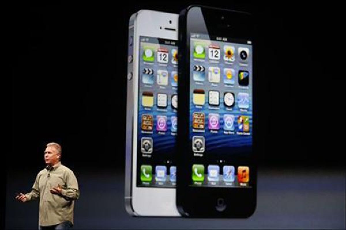 iPhone 5 preorders top two million in 24 hours