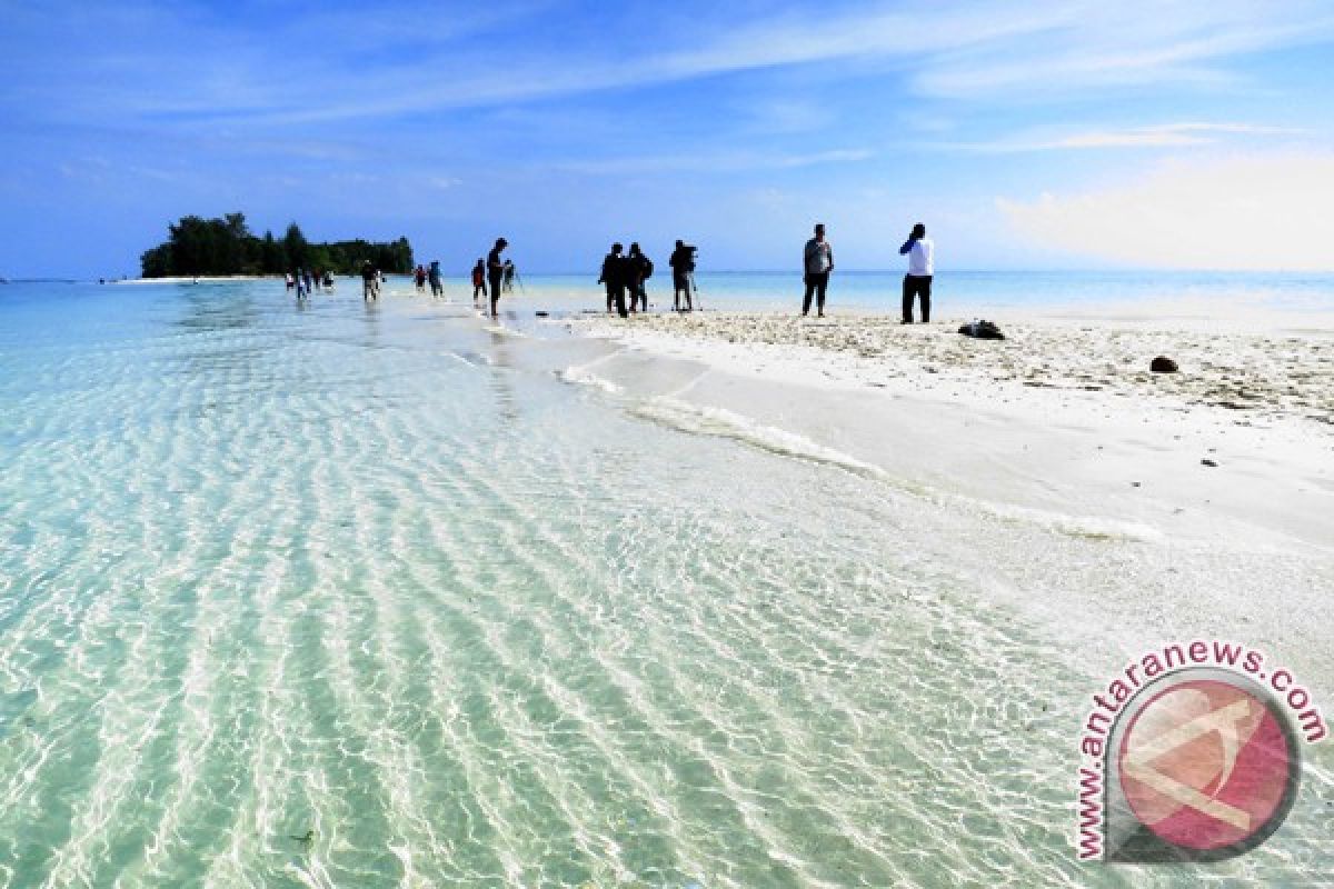 Wisatawan keluhkan mahalnya transportasi ke objek wisata pulau Dodola