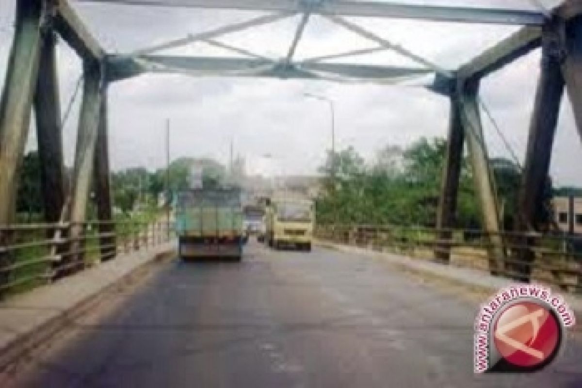 Jembatan Muarasabak mulai dioperasikan