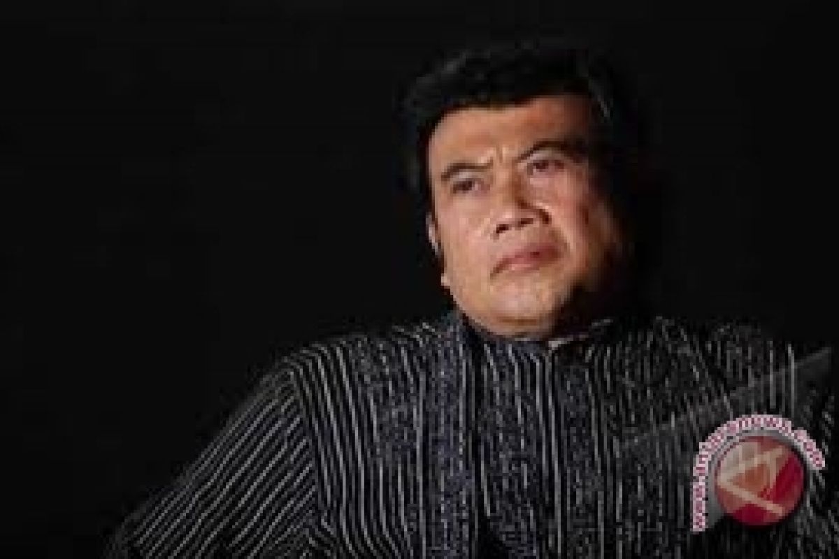 Rhoma Irama: Tirulah Cara Goyang Elvi Sukaesih