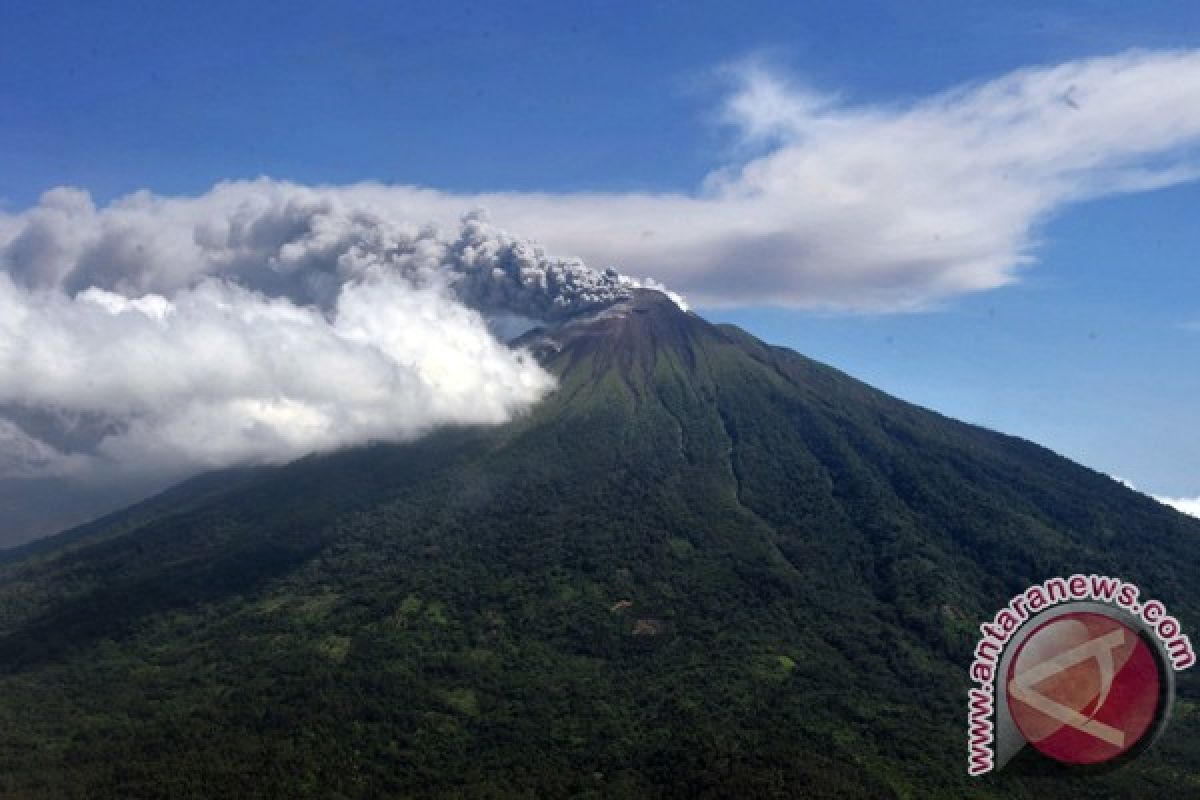 Tidak ada letusan Gunung Gamalama