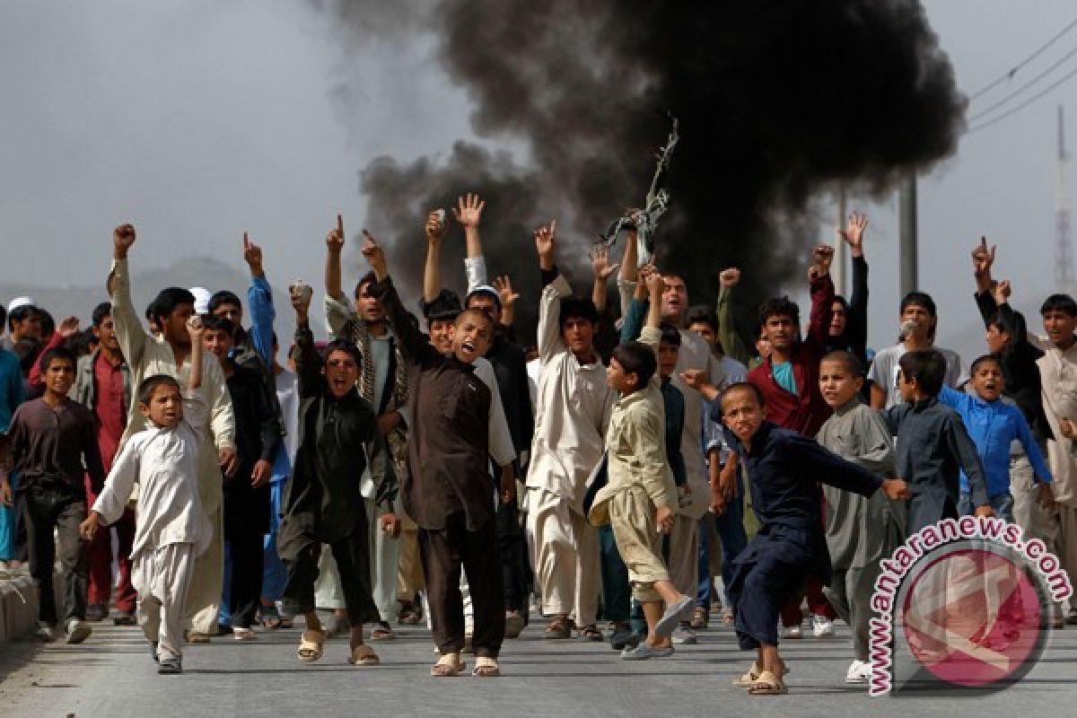 Karzai bahas proses perdamaian Afghanistan di Qatar