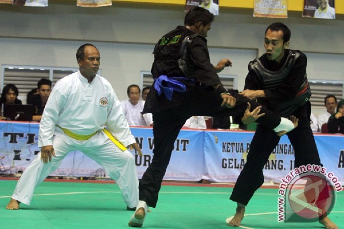 Puluhan foto silat hiasi Malioboro