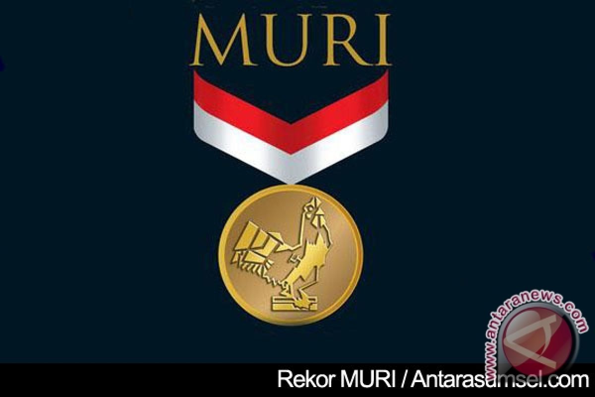 Tarian lukurai masuk rekor dunia MURI 