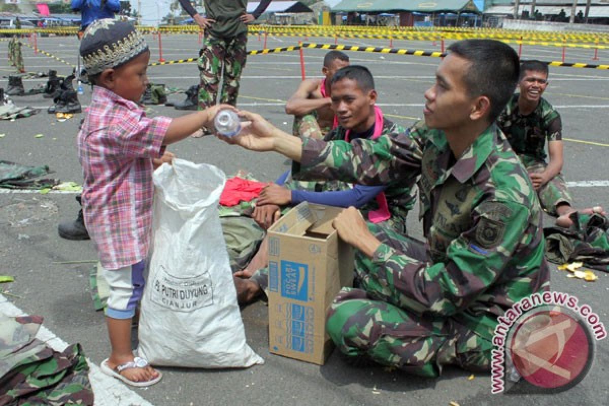 Prajurit Korps Marinir TNI AL petarung religius dan humanis