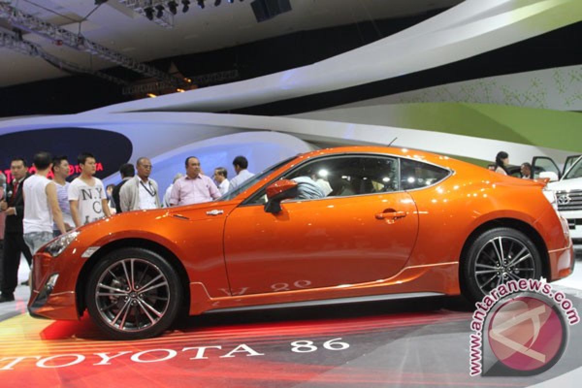 Toyota targetkan jual hampir 10 juta unit pada 2013