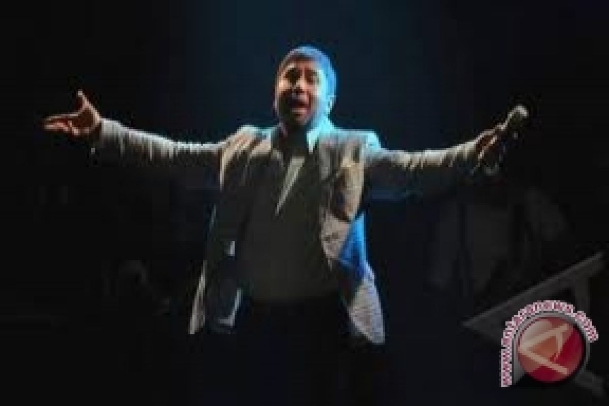 Musisi Harvey gelar konser tunggal