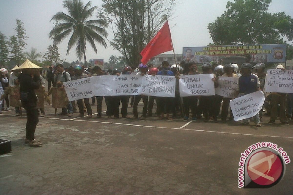 Petani-Mahasiswa Kalbar Desak Hentikan Perluasan Perkebunan Sawit