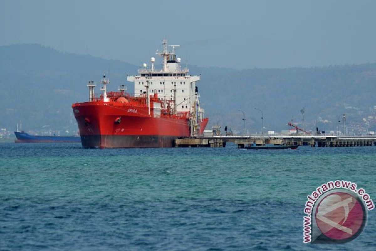 Tanker minyak Rusia terdampar di Laut Jepang 