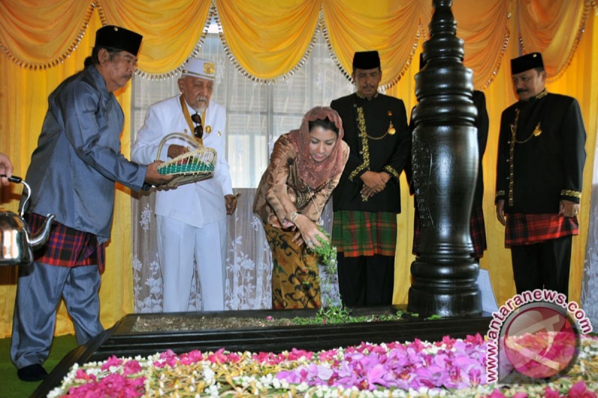 HUT Tenggarong ke-230 Diisi Ziarah ke Makam Aji Imbut