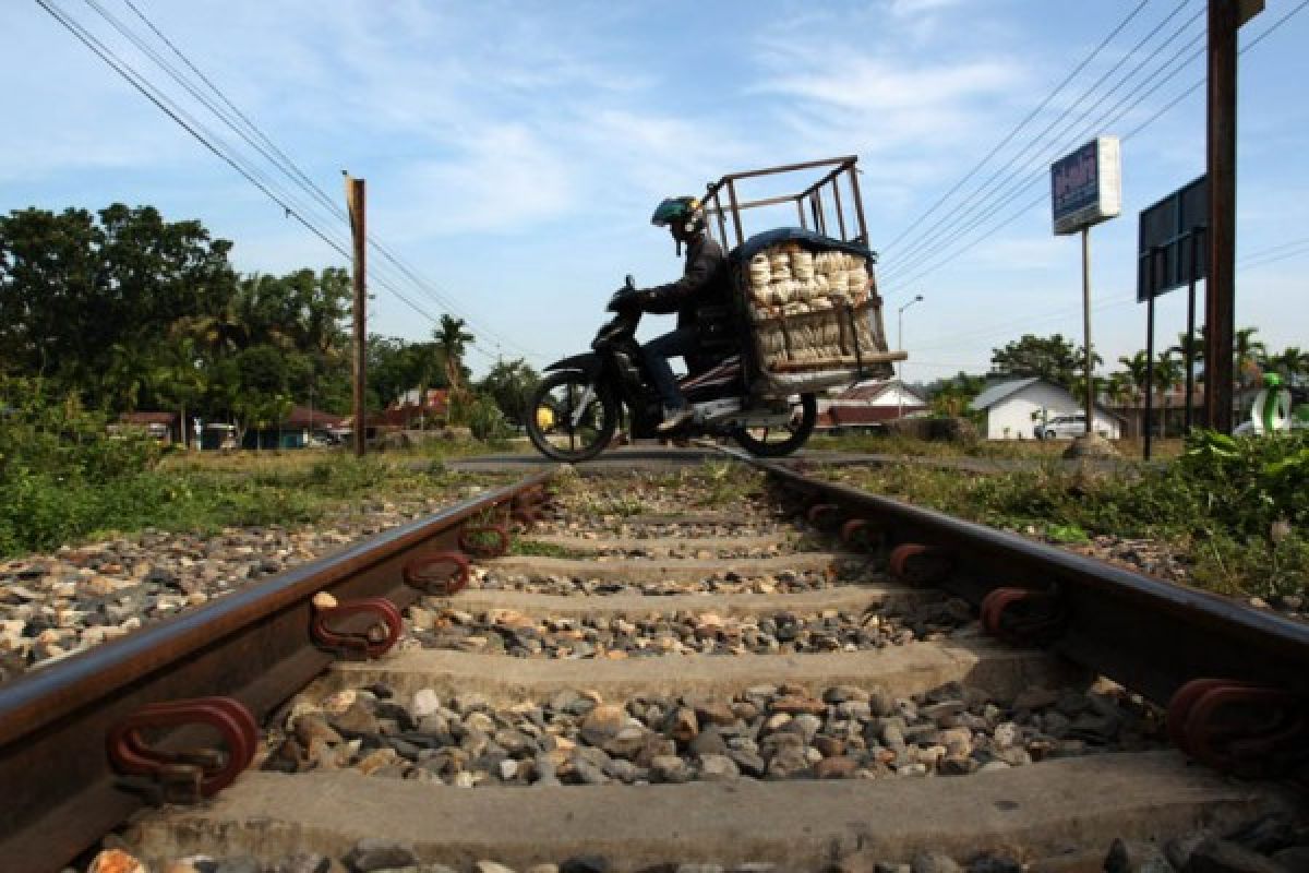 Kemenhub tutup 23 perlintasan liar di padang