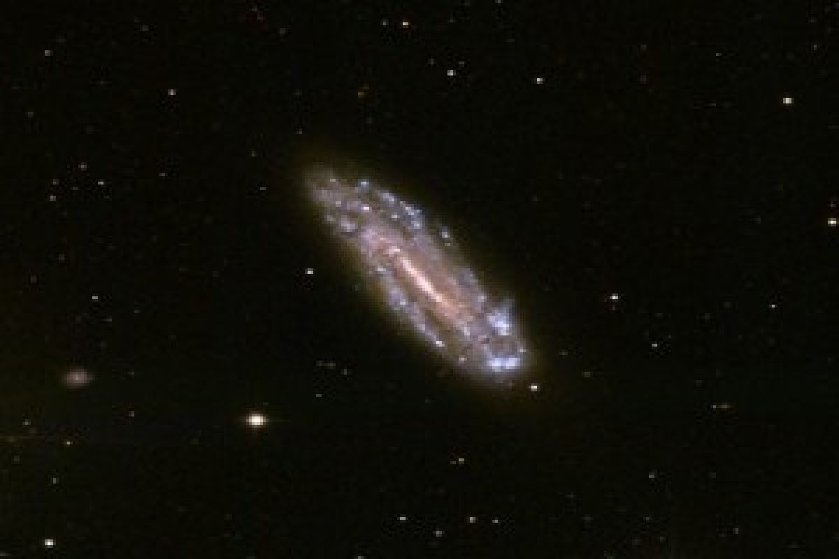 Lubang Hitam "Supermassive" Mini Ditemukan