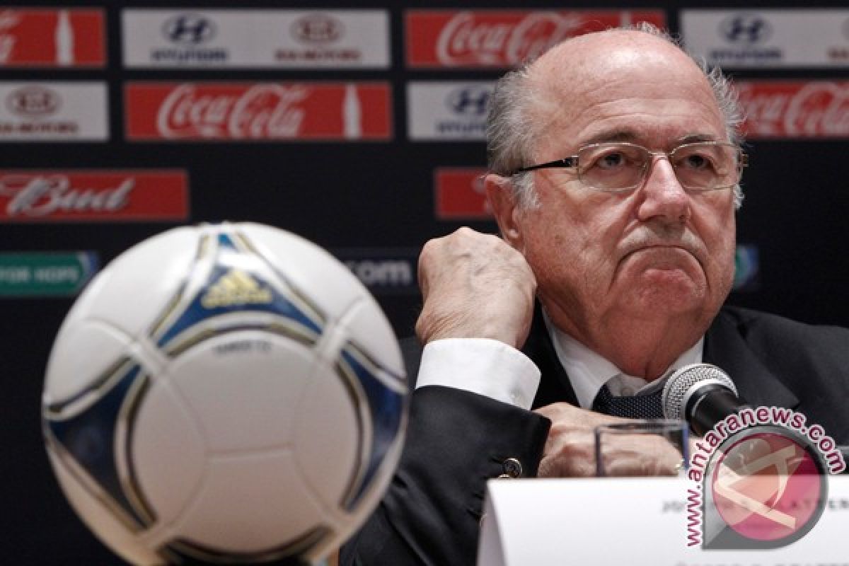 FA minta Blatter harus mundur