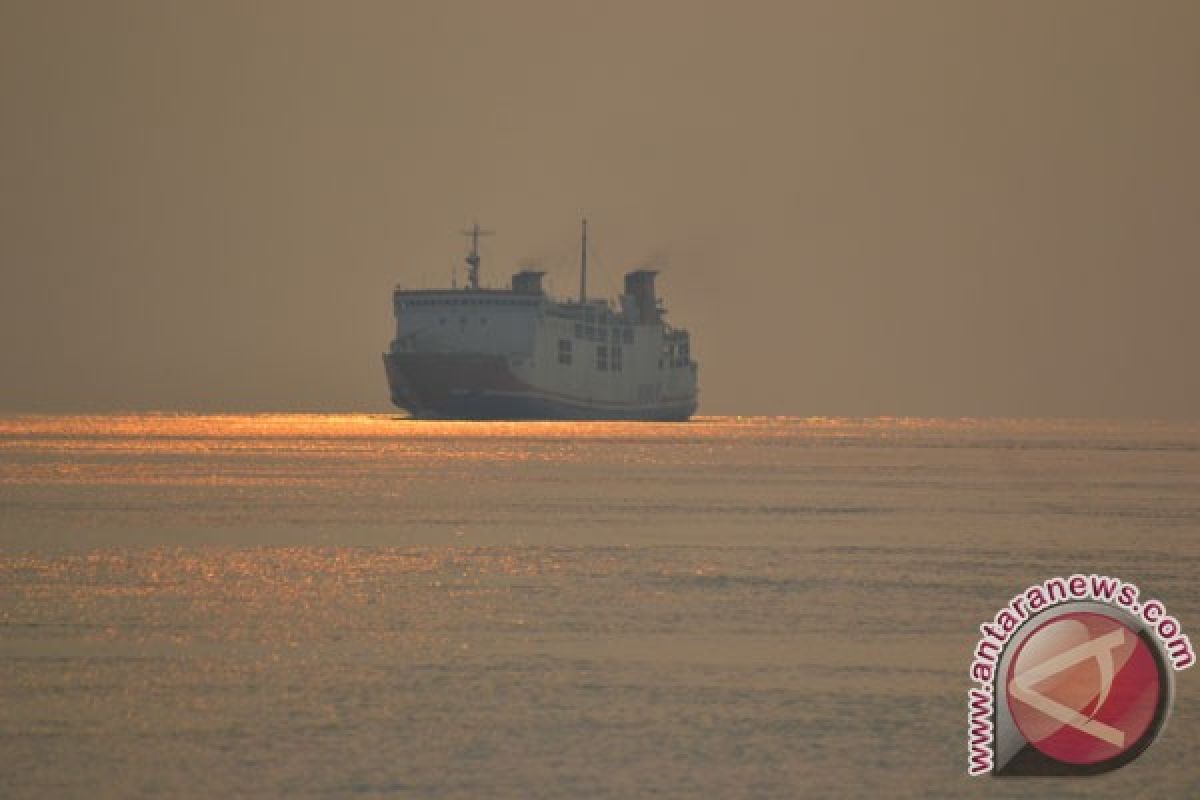 Kapal Feri kandas di Perairan Bajoe 