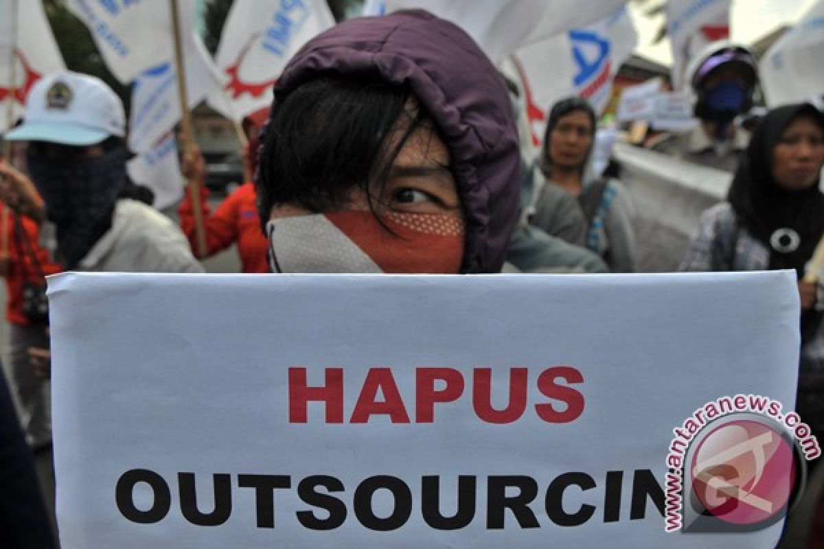 Lagi, demo anti-outsourcing di BUMN