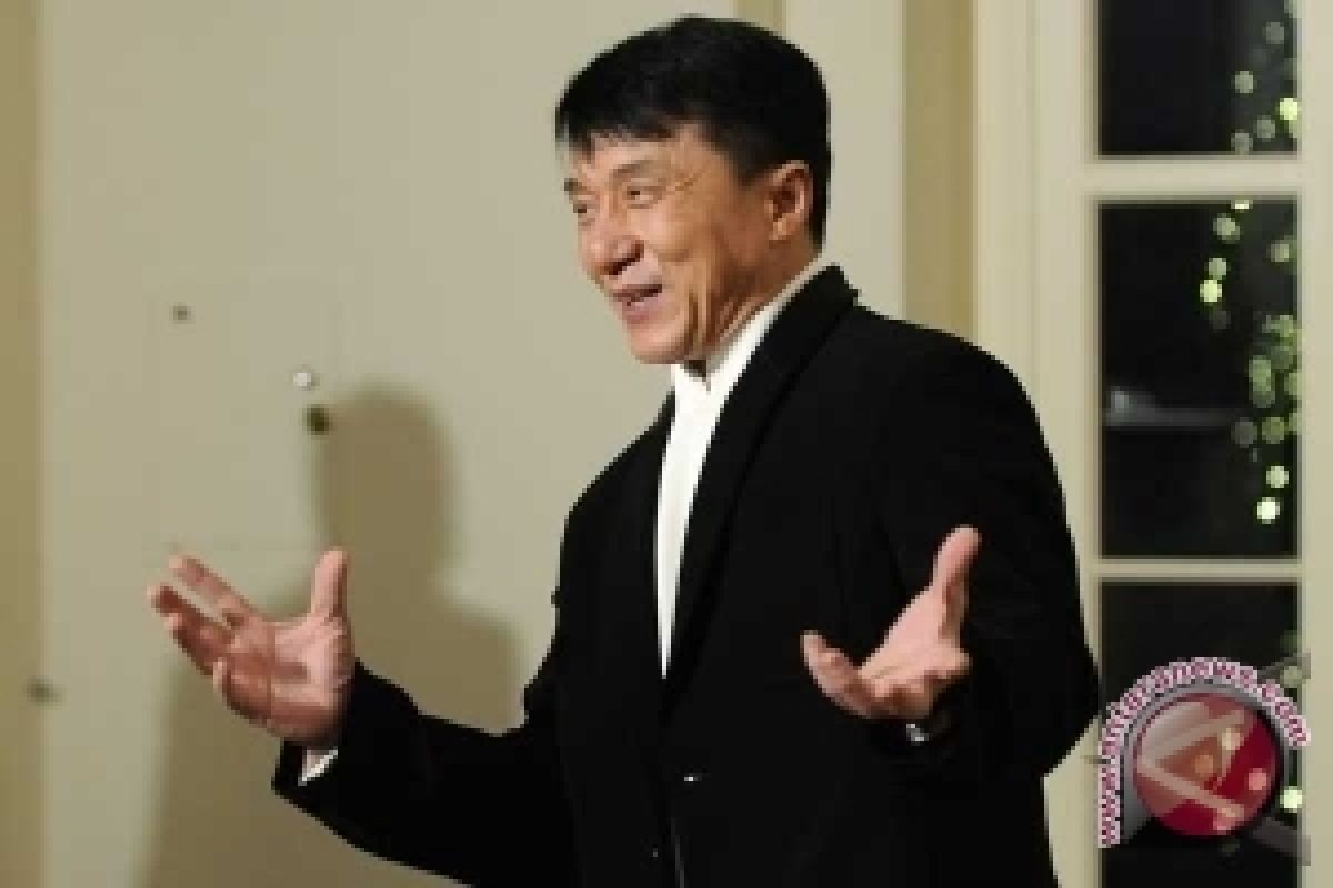 Jackie Chan memihak China,  Soal Pulau Senkaku
